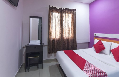 Pelabuhan Klang Hotel | OYO 90296 Red Orange Hotel Port Klang