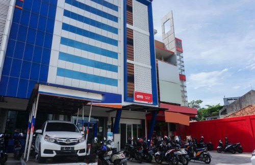 South Tangerang Hotel | OYO 90305 De Umbrela Mansion Syari'ah Ciputat