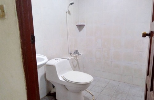 Limbang Hotel | OYO 90376 Centre Point Hotel