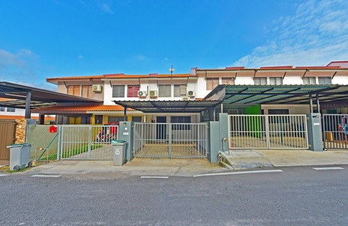 Segamat House | OYO 90493 JL Homestay