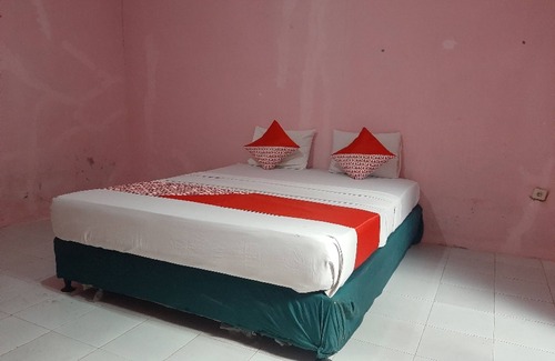Bengkulu Hotel | OYO 90555 Vina Pavilion