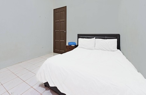 Dungun Hotel | Oyo 90596 Casaria Inn