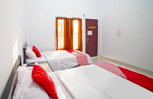 Aceh Tengah Hotel | OYO 90618 Hanania House Syariah