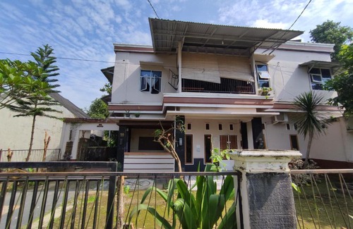 Bailangu Hotel | OYO 90633 Graha Dirham Homestay