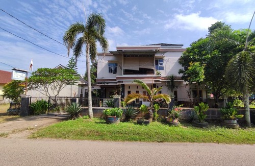 Bailangu Hotel | OYO 90633 Graha Dirham Homestay