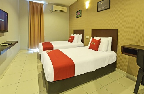 Sitiawan Hotel | Oyo 90644 M Three Hotel