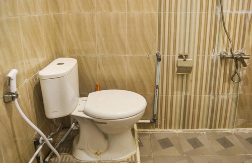 Balige Hotel | OYO 90645 Karisma Residence