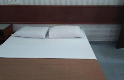 Kapit Hotel | OYO 90739 Dung Fang Hotel