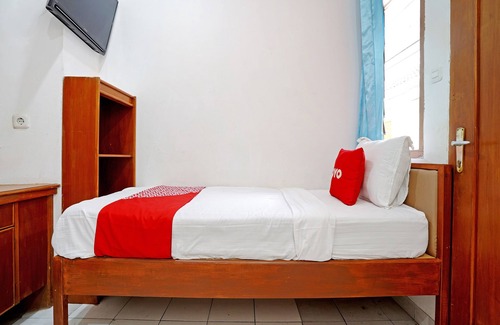 Sukajadi Hotel | OYO 90840 Teratai Residence