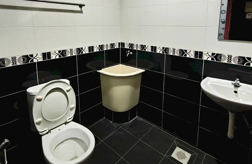 Nibong Tebal Hotel | OYO 90906 Rumah Rehat Awana