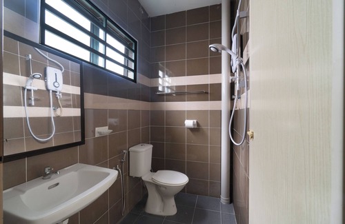 Seri Manjung Hotel | OYO 91089 Motel Fasa 2b
