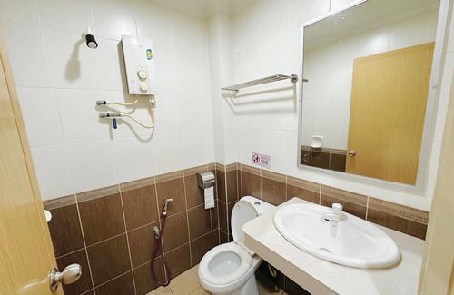 Ayer Keroh Hotel | OYO 91150 Hotel Tasik Utama