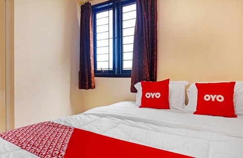 Binong Hotel | OYO 91349 Karawaci Taman Permata 3