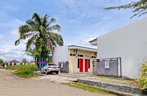 Pekanbaru Hotel | OYO 91921 Homestay Keluarga Syariah