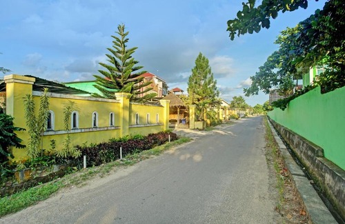 Labuhan Ratu Hotel | OYO 91992 Homestay Syariah Way Jepara