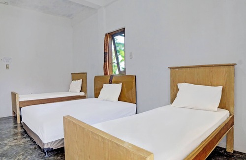 Pematangsiantar Hotel | OYO 92005 Jabu Sihol