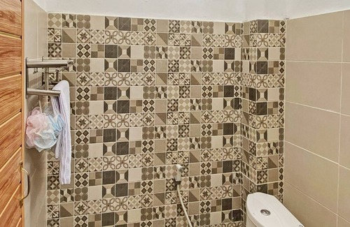 Kupang Hotel | OYO 92193 Kos 21