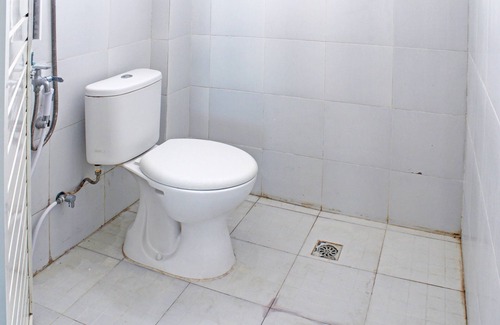 Kupang Hotel | OYO 92204 Kost Ancacei