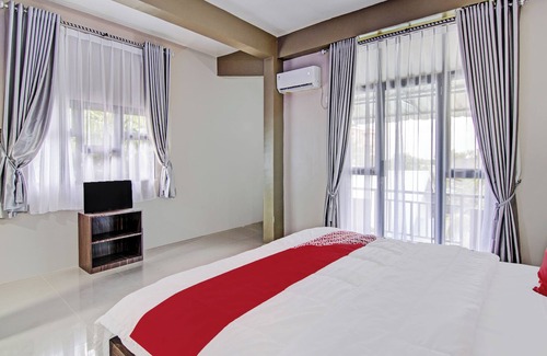 Pekanbaru Hotel | OYO 92247 Penginapan Thoybah Syariah Near Pondok Pesantren UMAR BIN KHATAB km 9 garuda sakti