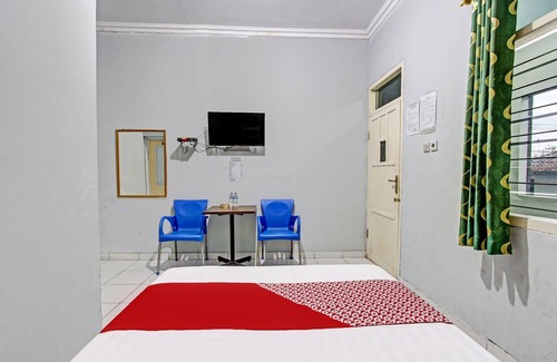 Wonogiri Hotel | OYO 92287 Hotel Aji Mantoro