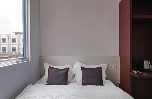 Pekanbaru Hotel | OYO 92300 Koala House