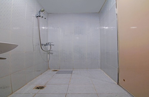 Pekanbaru Hotel | OYO 92300 Koala House