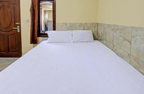 Kecamatan Narmada Hotel | OYO 92619 Inn Homestay
