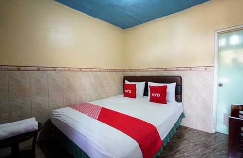 Pacet Hotel | OYO 927 Carina Hotel