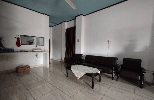 Palangkaraya Hotel | OYO 92762 Wisma Pundu Syariah Near Kantor Camat Kota Besi