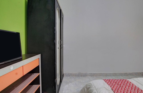 Pekanbaru Hotel | OYO 92833 Penginapan Syariah
