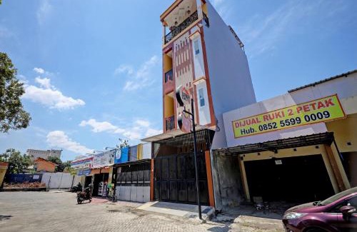 Makassar Hotel | OYO 93059 Homestay Zafirah