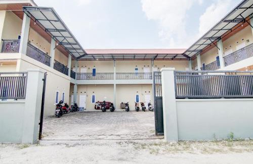 Pekanbaru Hotel | OYO 93087 Wisma Apel Syariah
