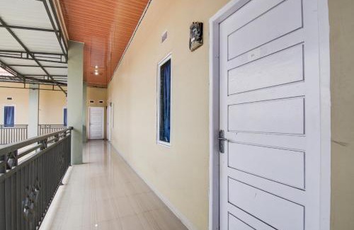 Pekanbaru Hotel | OYO 93087 Wisma Apel Syariah