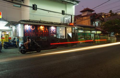 East Jakarta Hotel | OYO 93134 Hotel Radom