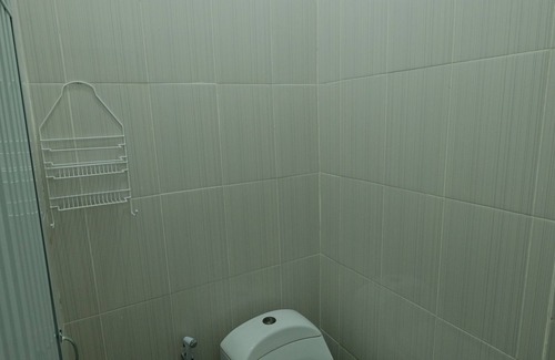Makassar Hotel | OYO 93306 Penginapan Permata Hijau Syariah Near Bukit Teletubbies