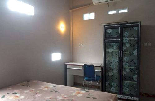 Pekanbaru Hotel | OYO 93341 Ananda Homestay Syariah