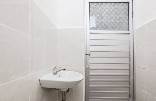 Lubuklinggau Hotel | OYO 93462 Wisma Silampari