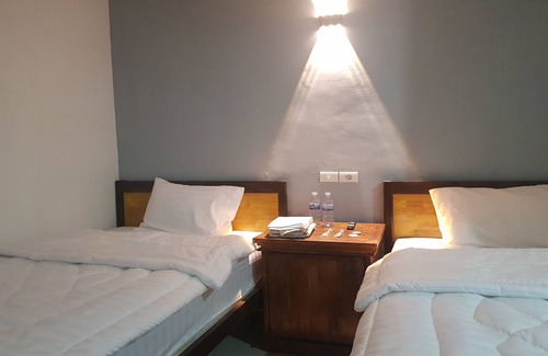Medan Hotel | OYO 93709 Rose Inn 2