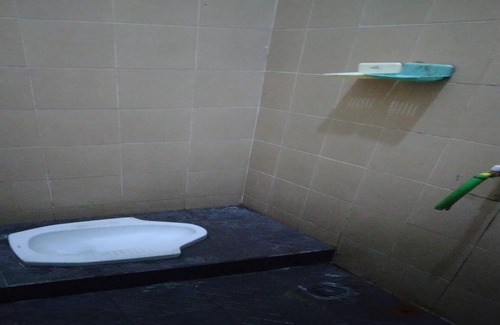 Setiabudi Hotel | OYO 93847 Blio Guest House Syariah