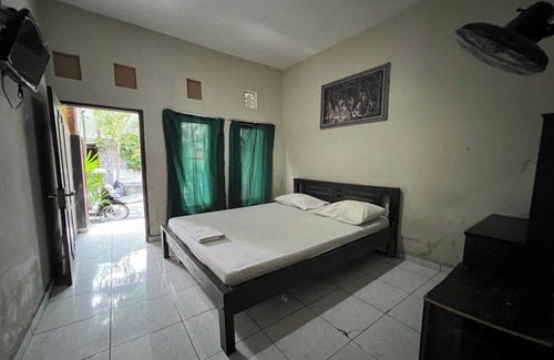 Mengwi Hotel | OYO 94014 The Sanya Homestay