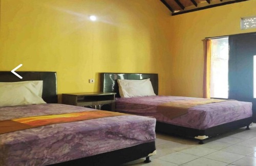 Mengwi Hotel | OYO 94014 The Sanya Homestay