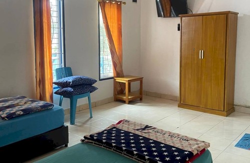 Pekanbaru Hotel | OYO 94101 Ratha Guest House Syariah