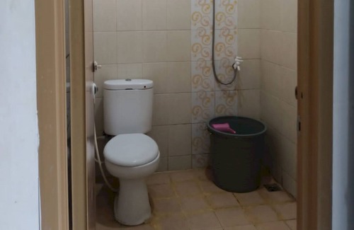 Pekanbaru Hotel | OYO 94101 Ratha Guest House Syariah
