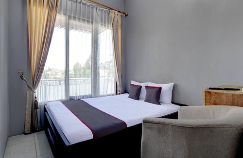 Temanggung Hotel | OYO 94674 Guesthouse Sabar Makmur