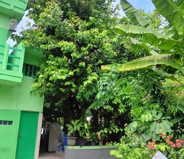 Bekasi Hotel | OYO 94778 Seven Residence
