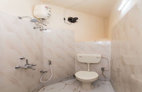 Chinar Park Hotel | OYO 9543 Rajarhat