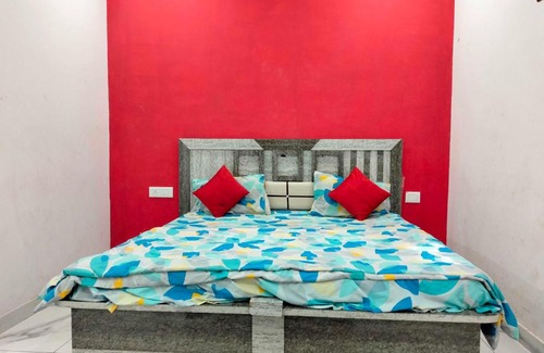 Narnaul Hotel | OYO Blue Moon