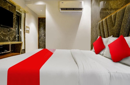 Gandhinagar Hotel | OYO Flagship 81346 Hotel Park Inn
