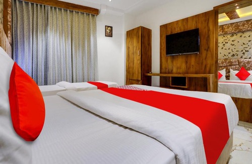 Gandhinagar Hotel | OYO Flagship 81346 Hotel Park Inn