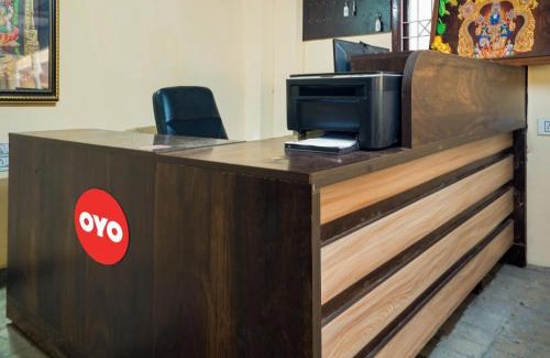 Vijayawada Hotel | OYO Flagship Hotel Garuda Inn